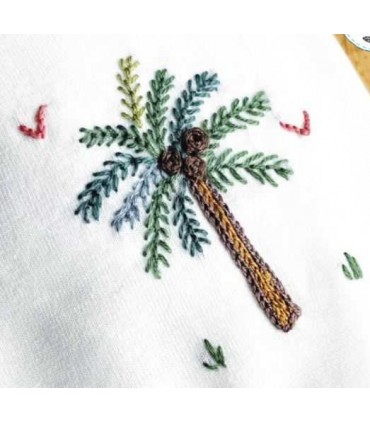 UN CHAT DANS L'AIGUILLE: kit à broder "Summer Adventures"